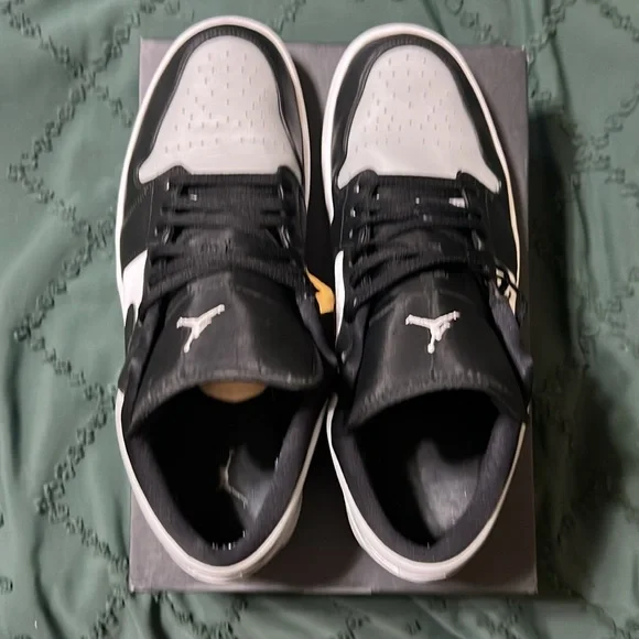 Jordan 1  Low - Size 15 
LT smoke grey /Black/White  color combo. - Picture 7 of 12